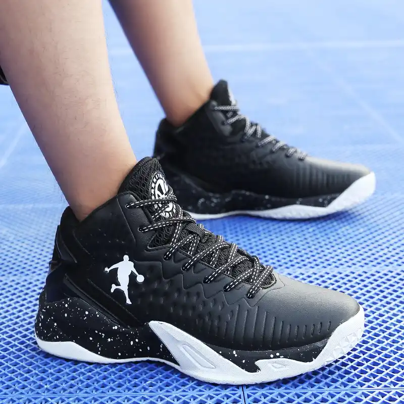 boys basketball shoes size 4.5