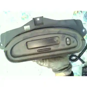 

1378605 Multifunction screen Renault Megane I Scenic (ja0) 1.9 Diesels