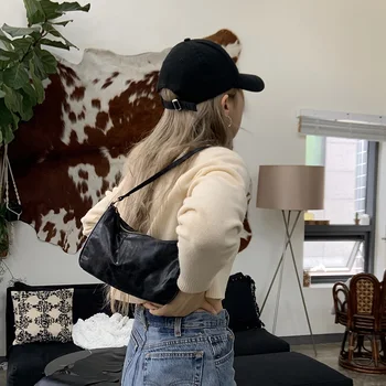 

Fashion Black Shoulder Bag French Niche Single Simple Hand Bag 2020 New Women's Underarm Baguette Bag T18W