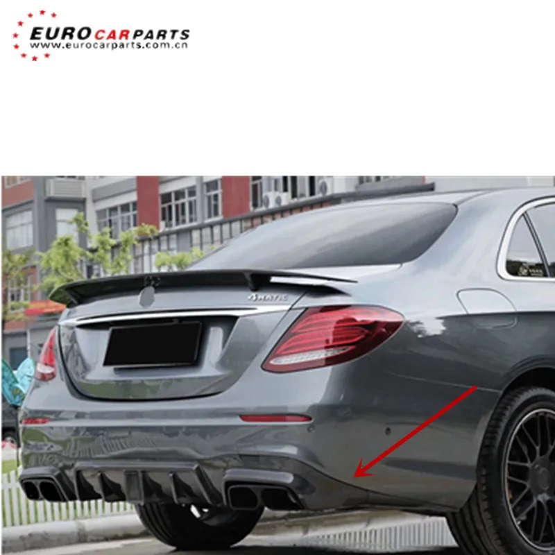 

E-CLASS W213 B style carbon fiber rear diffuser with exhaust tips fit for 2014-2017y W213 E63 rear bumper