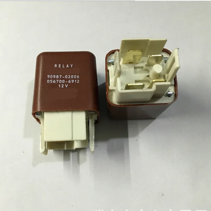 реле баку. 12vdc 40a 708-2 4 х контактное реле. реле баку. реле 4s18 12v/40a поло седан. реле импульсное bis-403.