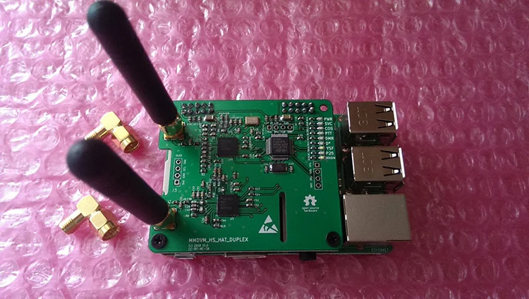 La Versione Duplex Di Mmdvm Duplex Mmdvm Hs Shields Supporta L'Aggiornamento Online Dell'Oscillatore A Cristallo Di Riscaldamento