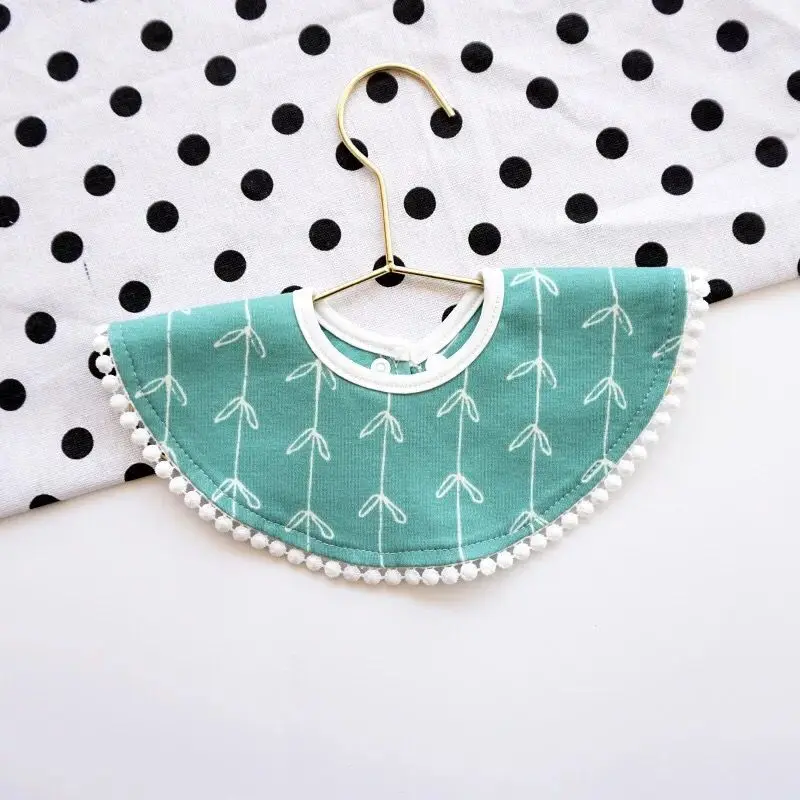 Baby Cotton Bibs Toddler Round Shape Printed Bib Infant Lovely Ruffled Burp Cloth Kids Feeding Scraf Children Accessories - Color: Green