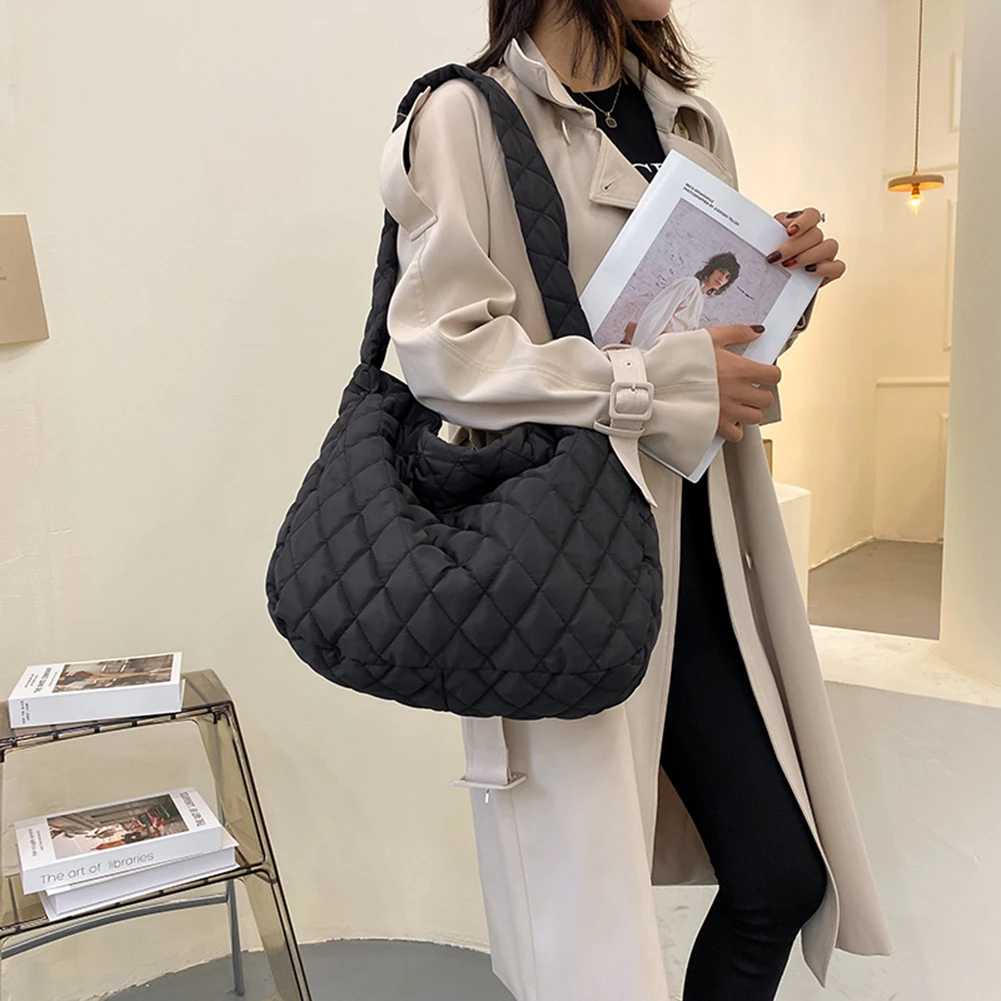 Women's Shoulder Bag Folds Rhombus Embroidery Thread Underarm Bag