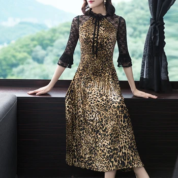 

2020 Spring and Autumn New Leopard Dress Women Pleated Round Neck Bow Lace Stitching Dress Elegant Fashion Clothes