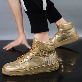 

Autumn and winter new reflective shoes high to help Iron Man men's shoes trend ins anti-skid cold wear men's casual shoes