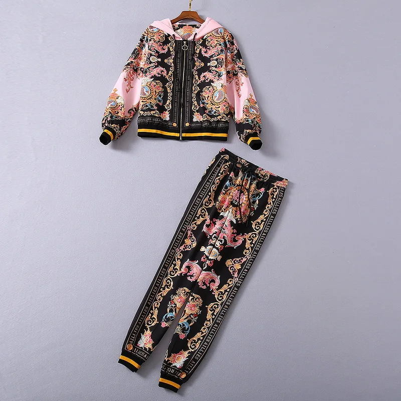 

European and American women's wear 2020 winter new style Long-sleeved hooded retro print coat trousers Fashionable pink suit
