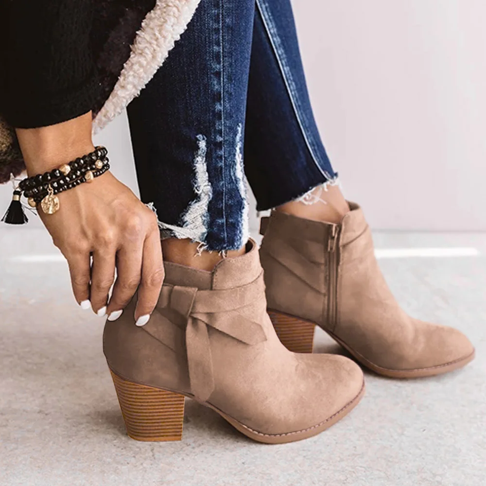 Ботинки «Челси»; женская обувь с острым носком; зимние ботинки с бантом; женские повседневные ботинки на не сужающемся книзу массивном каблуке; женская обувь; botas mujer Bootles; D25