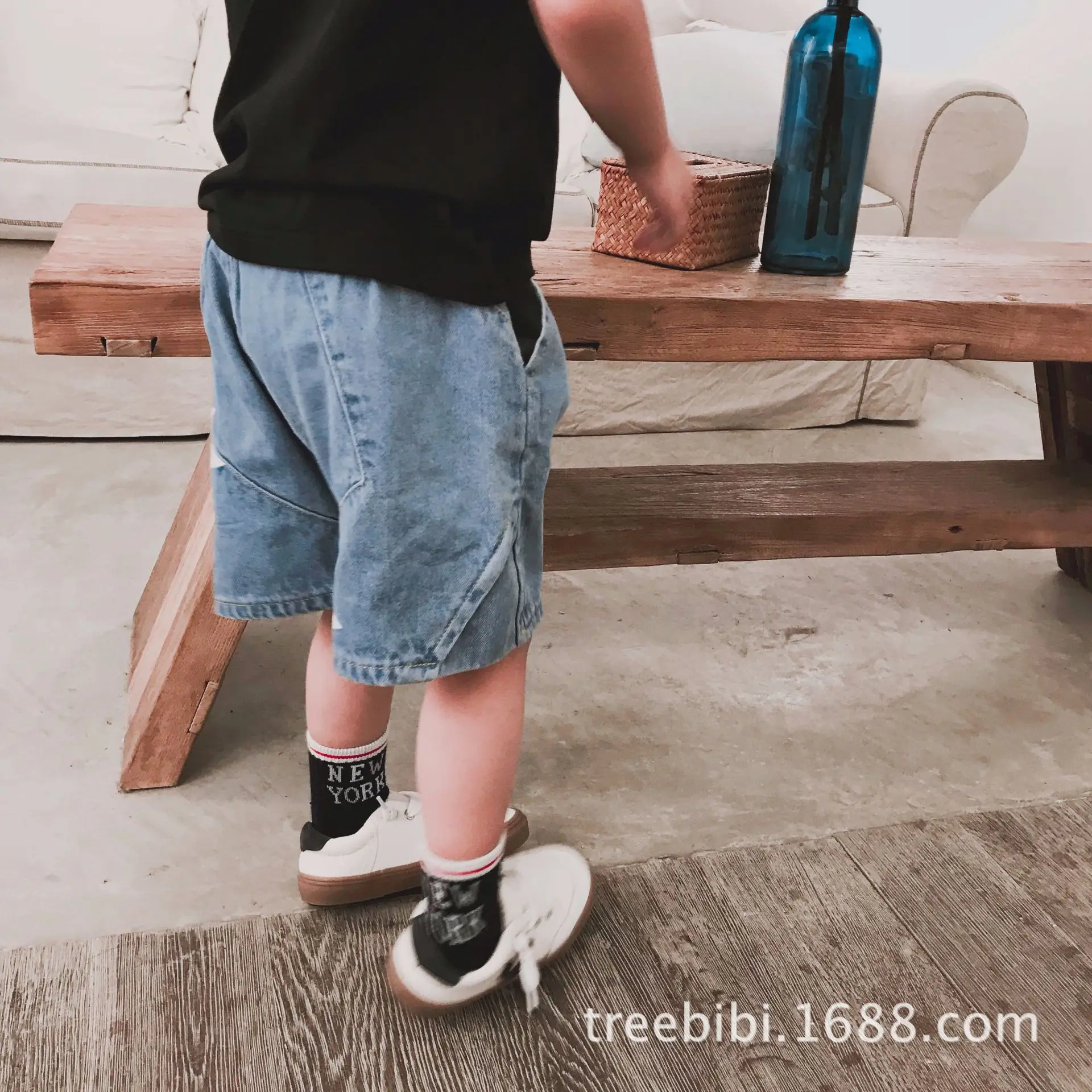 Treebibi новые летние Стиль Для мужчин и Для женщин Одежда для маленьких детей брюки для девочек с принтом "пятиконечная звезда", длиной до колен, Джинсовые шорты на гусеничном ходу