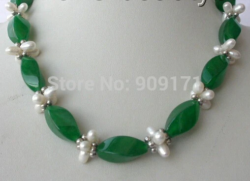 Free Shipping>>classic green baroque stone white freshwater cultured pearl necklace