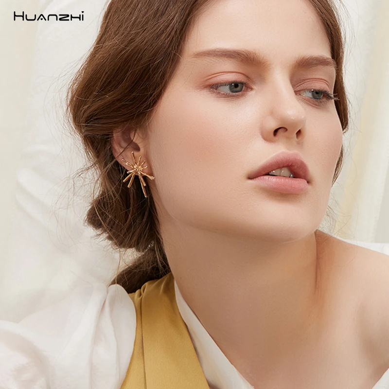 HUANZHI новые золотые фейерверки металлические серьги Нерегулярные геометрические преувеличенные богемные стереоскопические серьги гвоздики для женщин