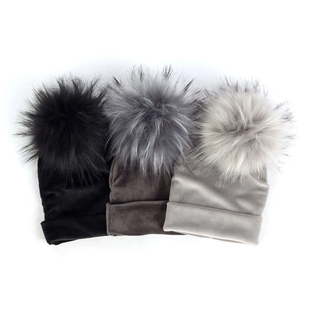 Geebro Newborn Baby Hat Faux Raccoon Fur Pompom Girls Boys Warm Winter Knitted Velvet Hat Ins Fashion Soft Thick Flannel Beanies