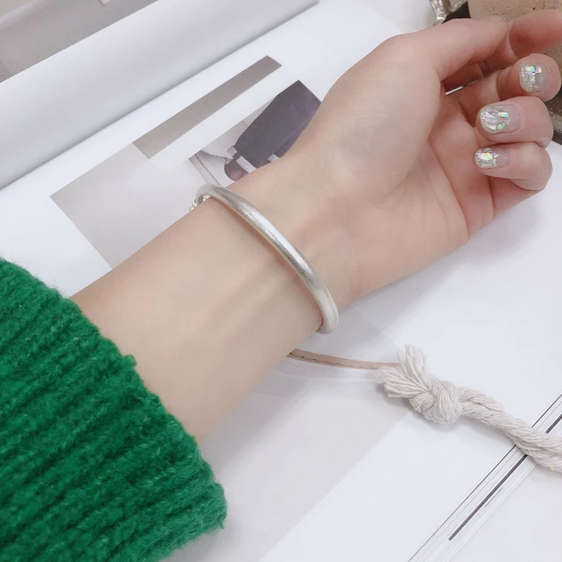 

Luxury S999 Silver Bracelet Women Everyday Jewelry Round Wristband Matte Process Hypoallergy Personality Geometry Accessories