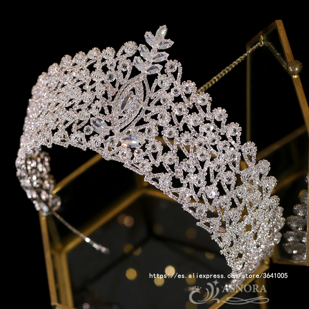 

Vintage Tiaras Classic Wedding Hair Accessories Hair Accessories Cubic Zirconia Crown Wedding Accessories A00653