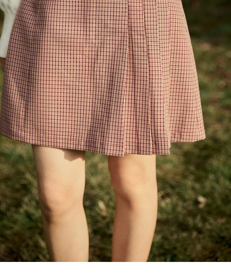 INMAN 2020 Autumn New Arrival Retro Style Vintage Check Button Asymmetrical Pleated Skirt
