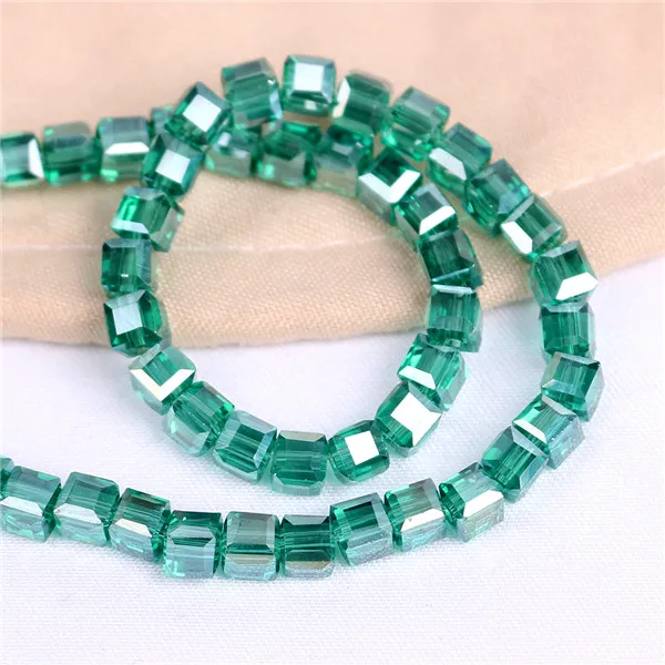 Boutigem 160Pcs 10mm Clear Acrylic Cube Beads For DIY Jewelry Making