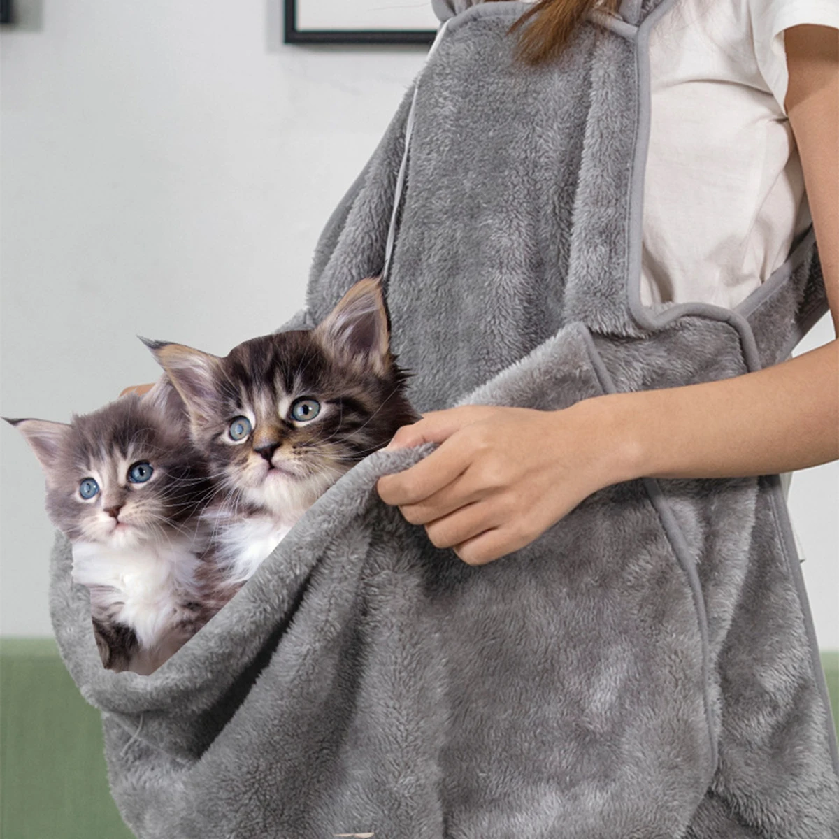 Новинка, переноска для кошек, сумка-кенгуру, котенок, фартук для хранения, коралловый флис, спальный мешок для маленьких домашних животных, кошек, котенок, щенок, кошка, собака, 71X62 см