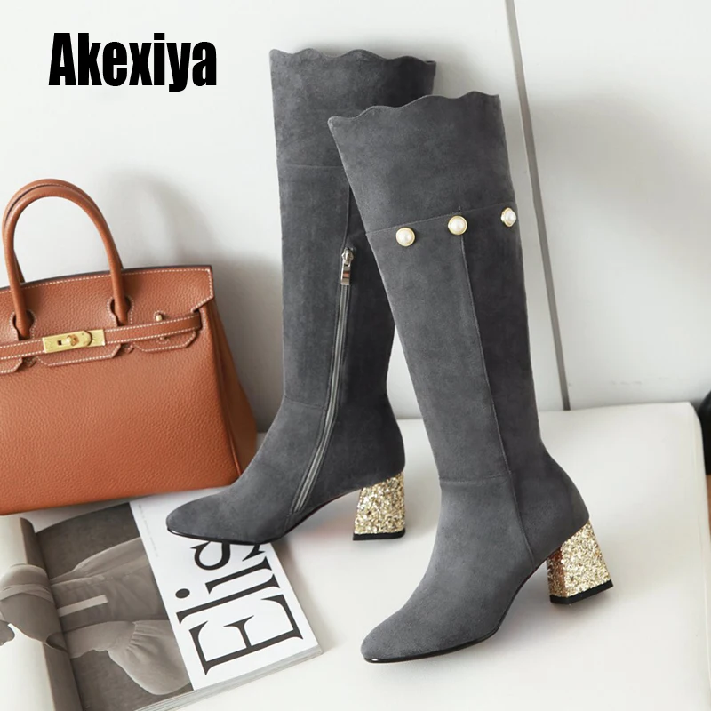 

Winter Pleated Boots Women Knee High Boots Pearl Thick Heels Boots Ladies Fashion Long Shoes Black Gray 43 k876
