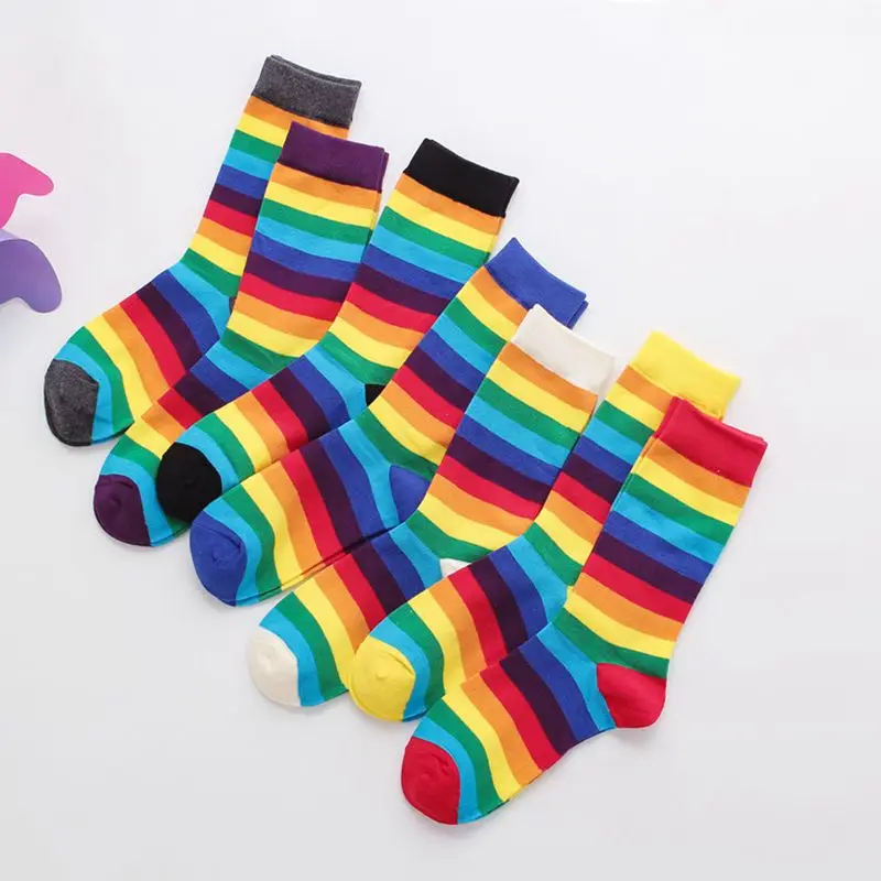

1 Pairs New Color Stripe Middle Sleeve Socks Cotton Women's Leisure Middle Sleeve Rainbow Socks Warm Trend in Autumn and Winter