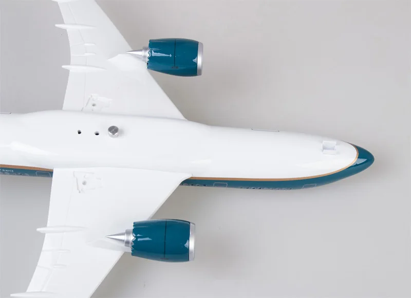 1/130 масштабный самолет Boeing B787 Dreamliner самолет вьетнамских авиалиний модель с светодиодный светильник базовые колеса литой Воздушный самолет