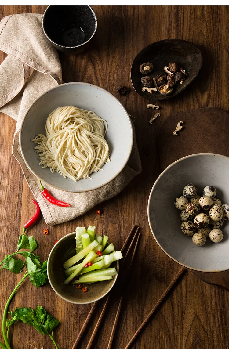 ボウルセラミックサラダボウル、パスタ、サラダ、米料理、スープ、シチュー、スパゲッティ、麺類に最適です。 パスタボウル 大きなサラダボウル 家庭用食器  セラミックフルーツプレート 大きな野菜サラダボウル ホテルレストラン スープボウル フ over and back パスタ ... ボウル セラミック サラダボウル。パスタ、サラダ、米料理、スープ、シチュー、スパゲッティ、麺類に最適です。(ベージュ ミディアム)