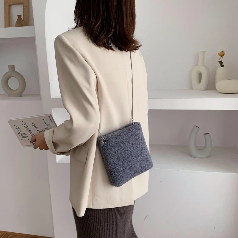 Winter fashion faux fur mini square bag luxury brand soft ladies plush warm small Messenger bag metal chain tote bag coin bag