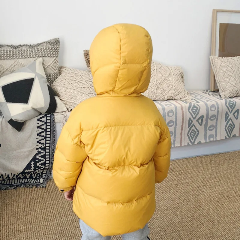 Водонепроницаемый Теплая зимняя куртка для мальчиков на утином пуху короткие футболки для мальчиков; пуховые парки с капюшоном детская зимняя одежда Z660