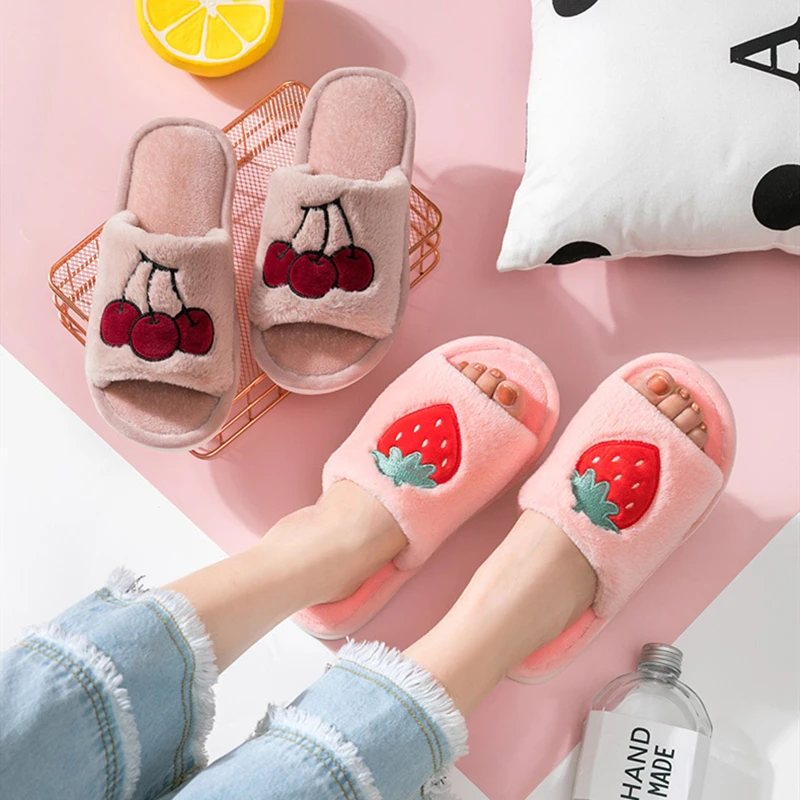 Cute Cartoon Fruit Pattern Home Women Fur Slippers Winter Plush Ladies Flats Shoes Strawberry Pineapple Furry Slippers Female