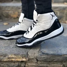 Jordan 11 Ретро Белый и черный