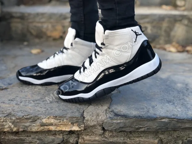 jordan retro 11 nero e oro official c84ac 74e43 jordan retro 11 nero e oro official