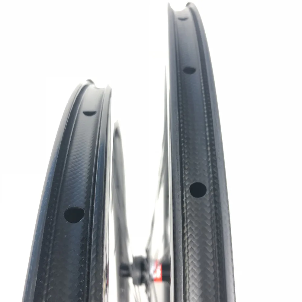40C NOVATEC  centerlock 3K-1 4