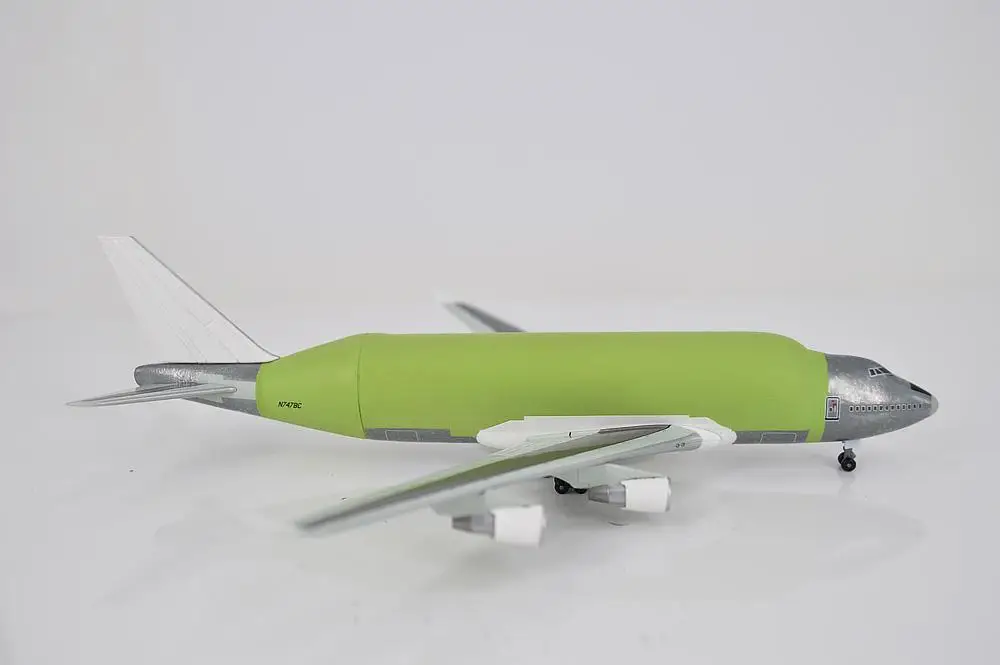 Дракон 747-400LCF 1/400 литья под давлением модель самолета