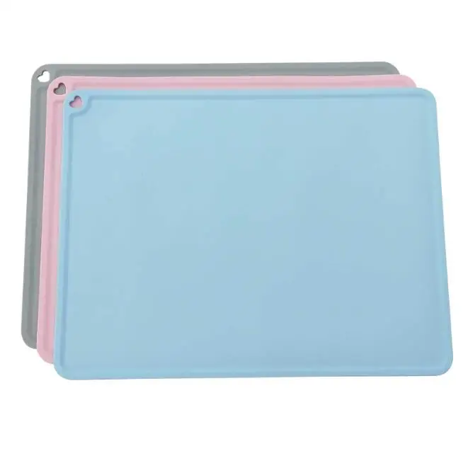Blue 41x 31cm Твердые Цвет силиконовая ПЭТ Еда Pad Водонепроницаемый коврик для питомцев, для собак, миска для домашних животных, кошек питьевой коврик легкая стирка Кормления Собаки с защитой от Подставка для столовых приборов - Цвет: Blue 41x 31cm