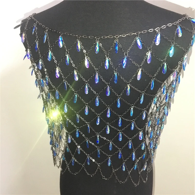 Bling дождевыми каплями драгоценные камни стразы металлические цепи безрукавки Для женщин Открытое платье с украшением в виде кристаллов кулон укороченный топ фестиваль летняя пляжная одежда, Топ