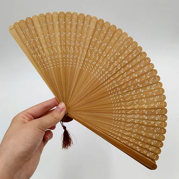 

18cm Japanese style small 3-colors fan Handmade bamboo fan Hollow carved fan Craft folding fan gift set Home Decoration