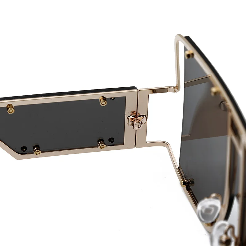 Fashion Square Sunglasses Women New Oversized Mirror Men Shades Glasses Luxury Brand Metal Rivet Trend Unique Female Eyewear