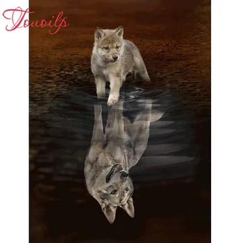

diamond embroidery mosaics diamond canvas painting beadwork beads needlework diy dog Wolf reflection diamond painting stickers