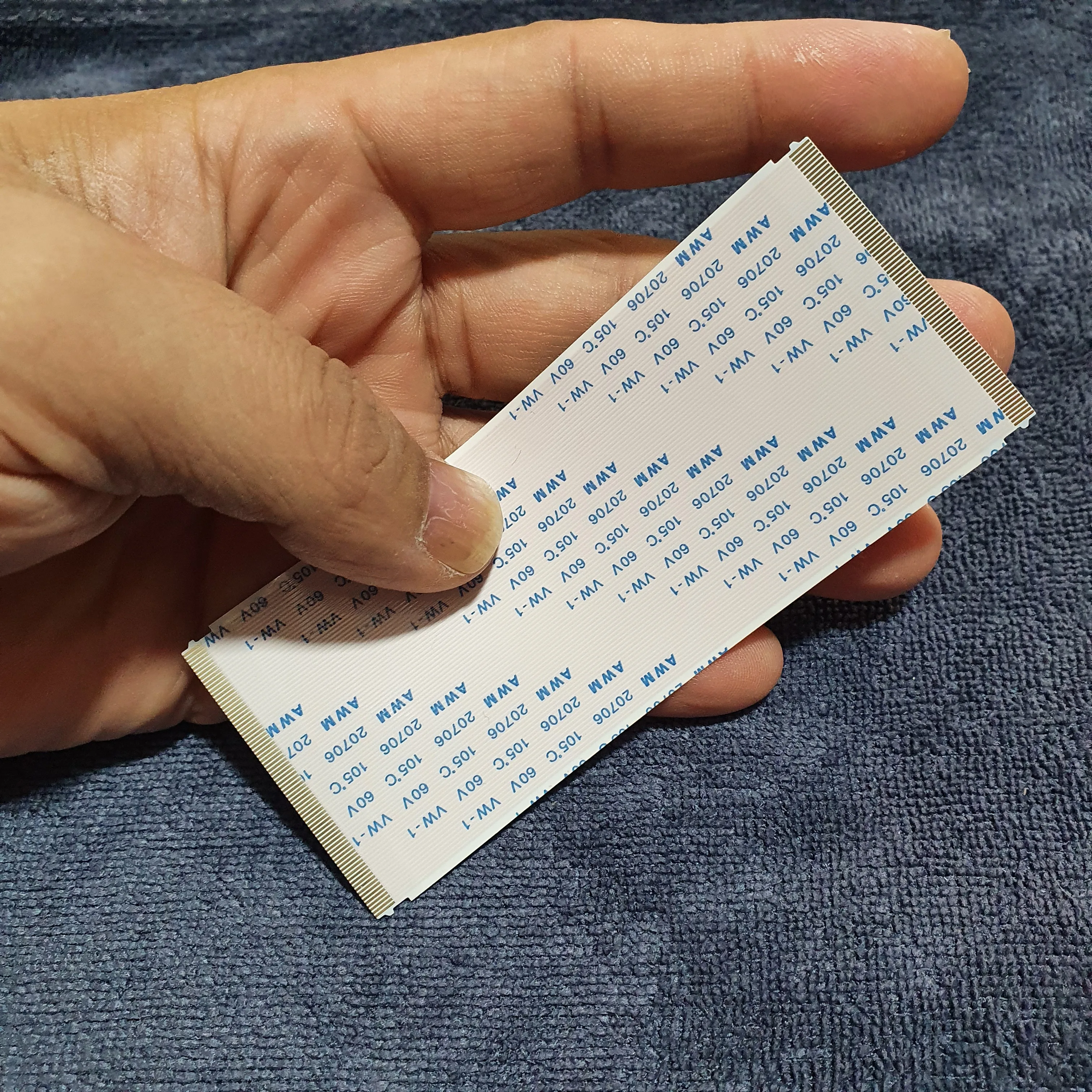 80Pin AWM 20706/20861 105C 60V VW-1 FFC Ribbon Cable with Hook Description Image.This Product Can Be Found With The Tag Names Computer Cables Connecting, Computer Peripherals, Hook, PC Hardware Cables Adapters