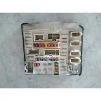 

8200481866H CASE RELAYS/FUSES RENAULT MEGANE II CLASSIC SALOON