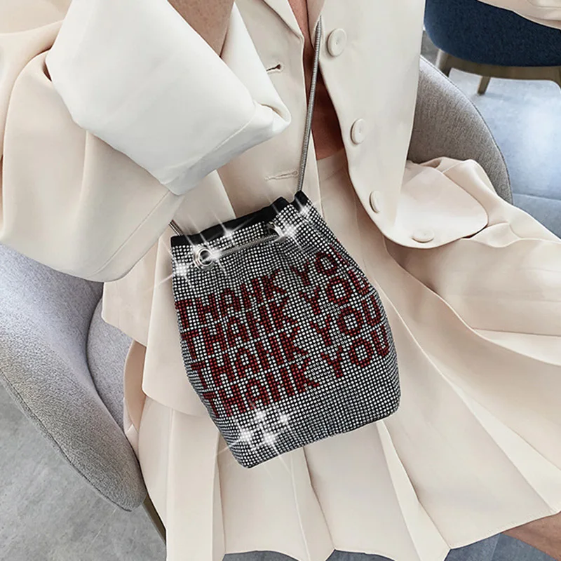 Женская сумка через плечо на цепочке, большая емкость для мобильного телефона, вечерние ключи J9