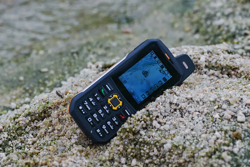 Xeno S8 Waterproof phone 3G WCDMA GSM Super-long standby old man IP68 Rugged shockproof cellphone three sim