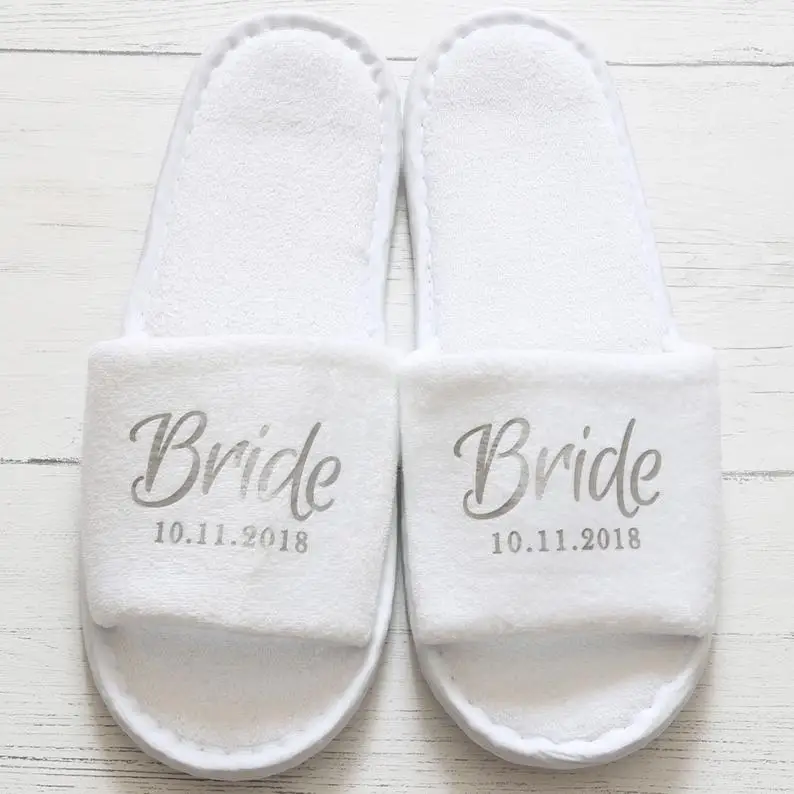 custom slippers Под заказ; кружевное атласное кимоно; наряд; Персонализированные Свадебные вечерние мама сестра халат атласный подарок для невесты с тапочками - Цвет: custom slippers