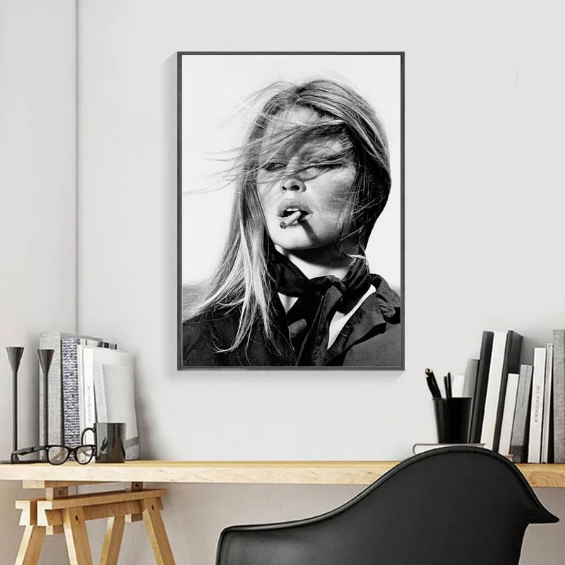 Плакат скандинавский дым постер девушка черно белая буква настенная живопись