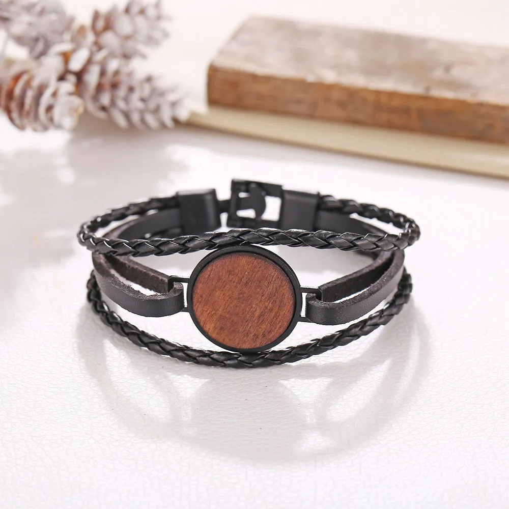 13843475781_793437558