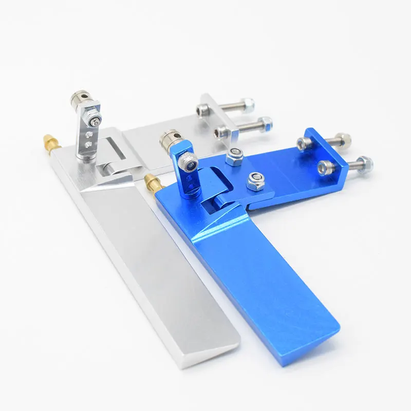 Gouvernail d'eau aspiration pour bateau RC de 75mm, en aluminium, avec trous de fixation visibles.