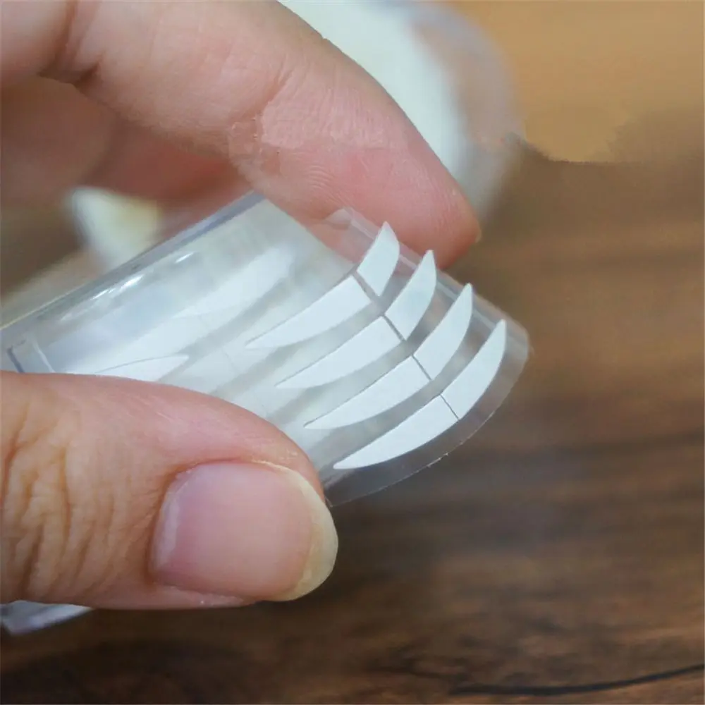 Double Fold Eyelid Tape 220 Pairs/Roll Double Eyelid Patch Olive Shaped Double-sided Adhesive Tape Pull-out style Transparent Eyelid Sticker Makeup Tool