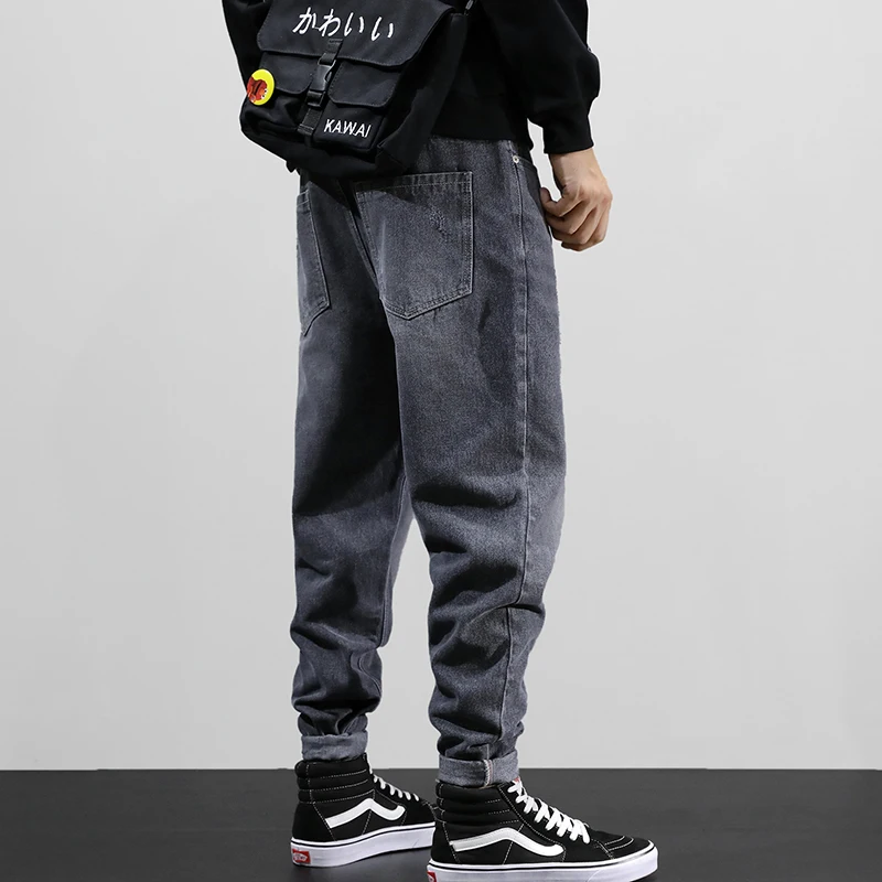 Korean Style Fashion Men Jeans Loose Fit Embroidery Designer Harem Jeans Streetwear Hip Hop Jeans Men 2