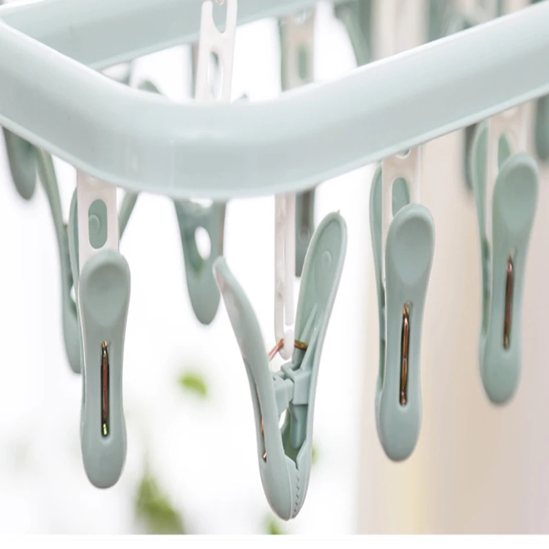 Пластиковая вешалка для сушки взрослых ветрозащитная с зажимом детская носков