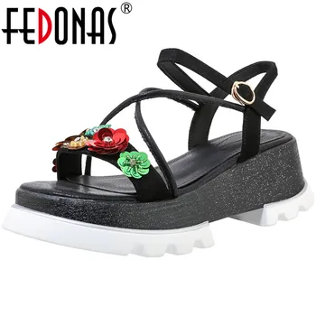

FEDONAS Sweet Rhinestone Flowers Decoration Women Sandals Platforms Open-Toed Shoes 2020 Summer Newest Party Dancing Shoes Woman