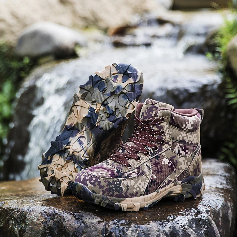 

Camouflage Men plus size casual warm plush steel toe covers working safety cotton-padded shoes winter snow fur boots male